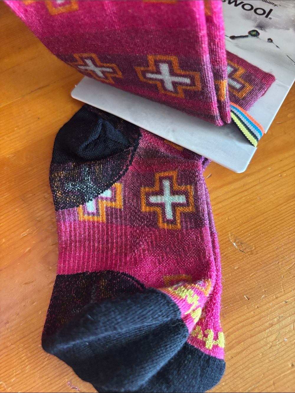 Smartwool Women’s Ski Socks - Magenta Cross Pattern - Picture 3 of 5